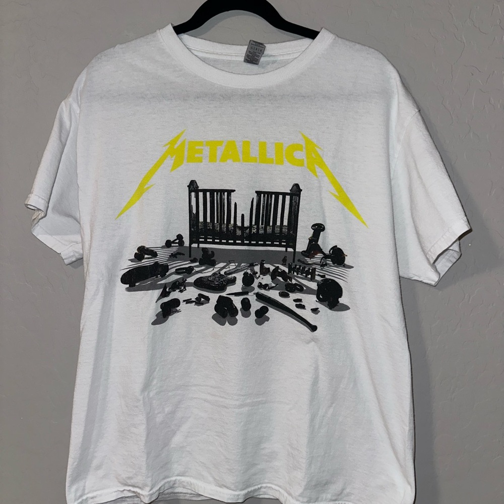 Metallica White Graphic T-Shirt